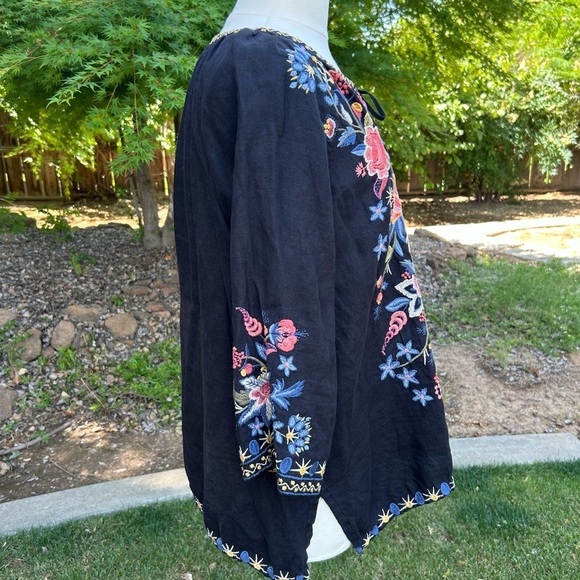 Johnny Was Floral Embroidered Linen Tie-Neck Tunic Top Blouse Black Size L - Picture 4 of 9